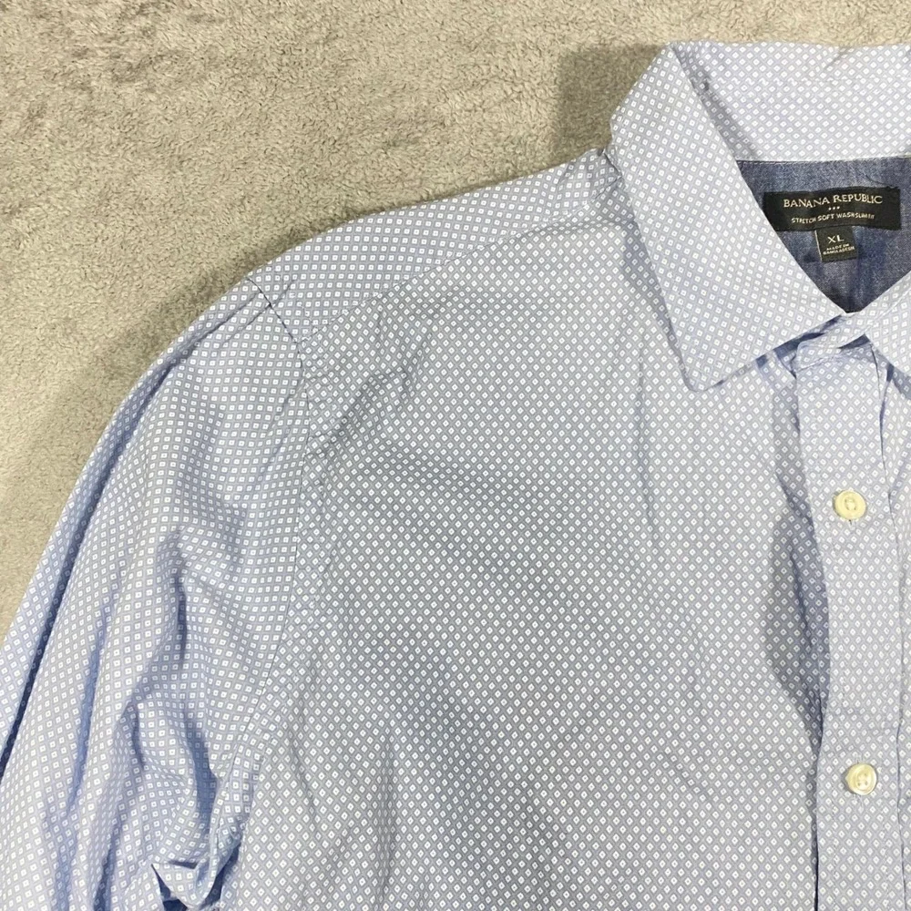 Banana Republic Mens XL Slim Fit Stretch Soft‎ Wash Blue Diamond Print Shirt